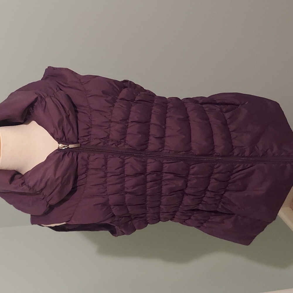 Purple puffer vest -L